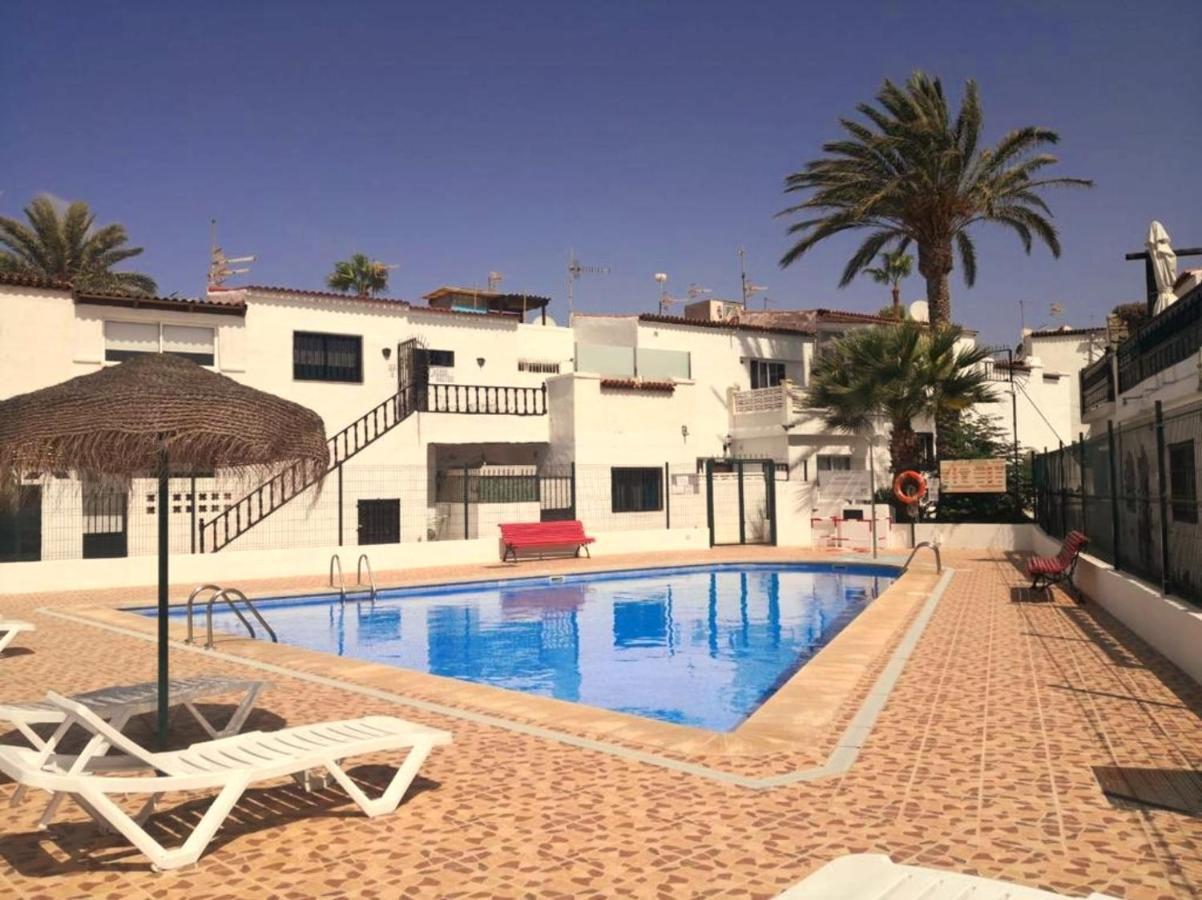 Vakantiehuis * Holiday Home * Casa De Vacaciones * Urb. Chayofita コスタ・デル・シレンチオ エクステリア 写真