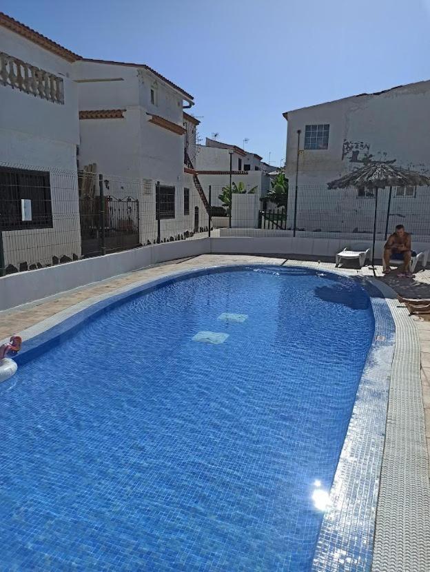 Vakantiehuis * Holiday Home * Casa De Vacaciones * Urb. Chayofita コスタ・デル・シレンチオ エクステリア 写真